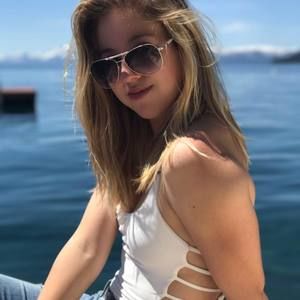 Meet your Posher, Niki